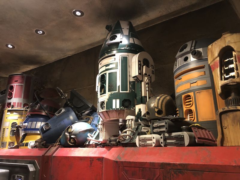 Building a New Friend at Droid Depot