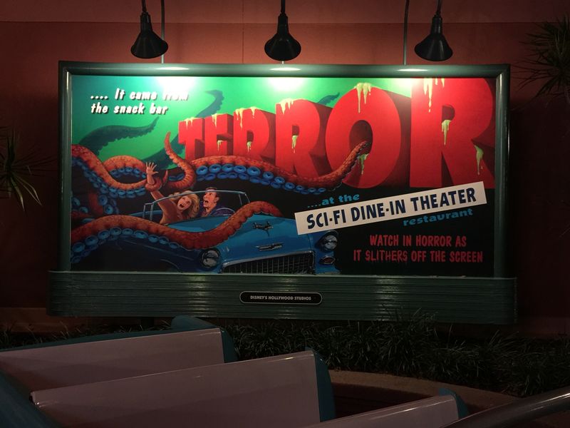 The Sci-Fi Dine-In Theater Restaurant Review - It's out of this world