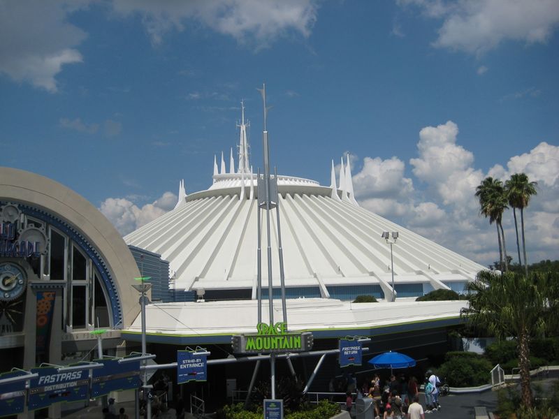 My Disney Top 5 - Things to Love About Space Mountain at The Magic Kingdom.
